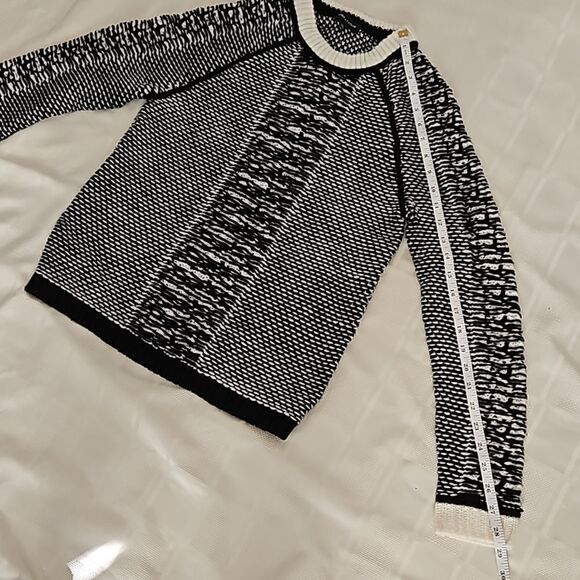 Lord & Taylor Knitted Crew Neck Long Sleeves Sweater Small Black & White - Picture 9 of 16